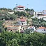 Marinos House * Skála Marión